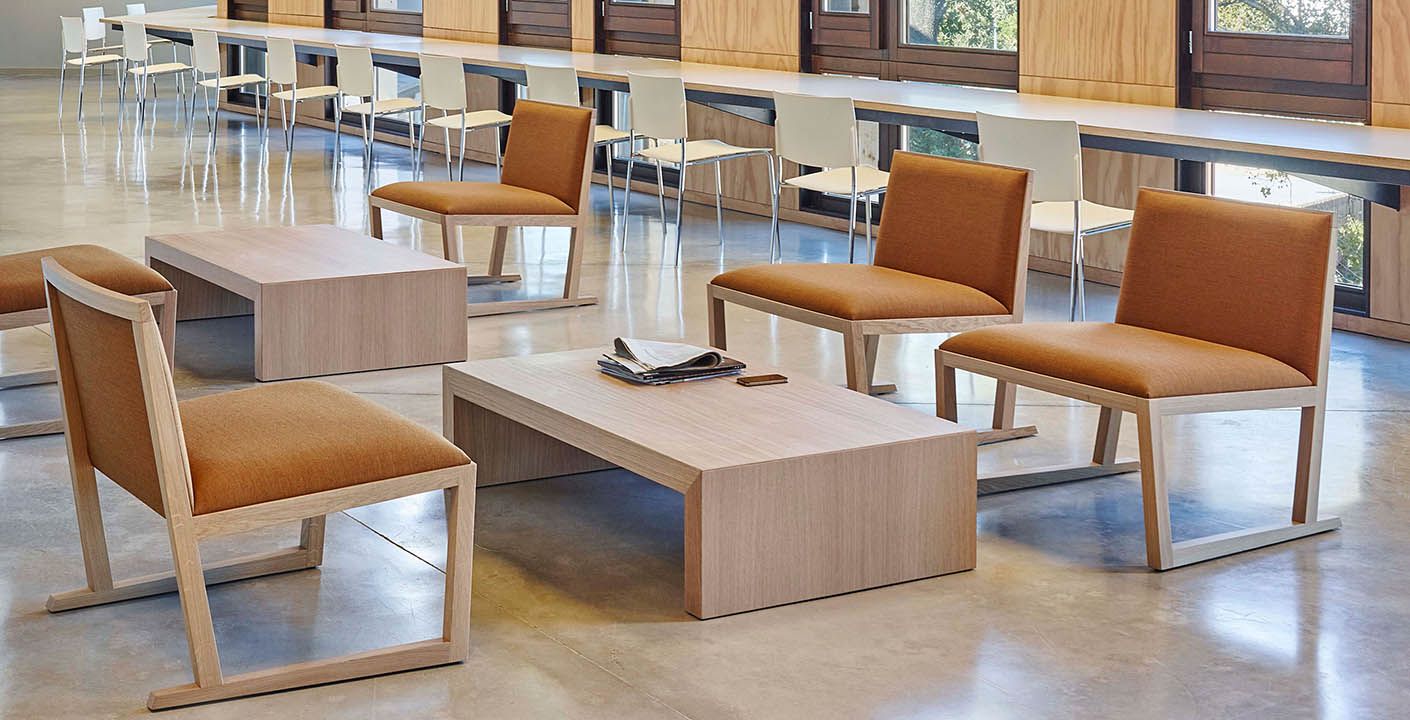 CLOSED TABLE by Andreu World
