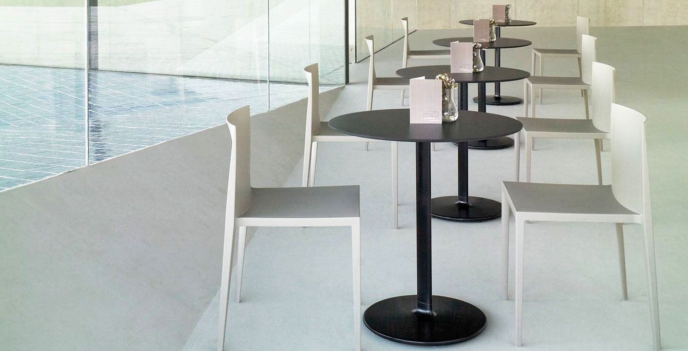 DUAL OCCASIONAL TABLE by Andreu World