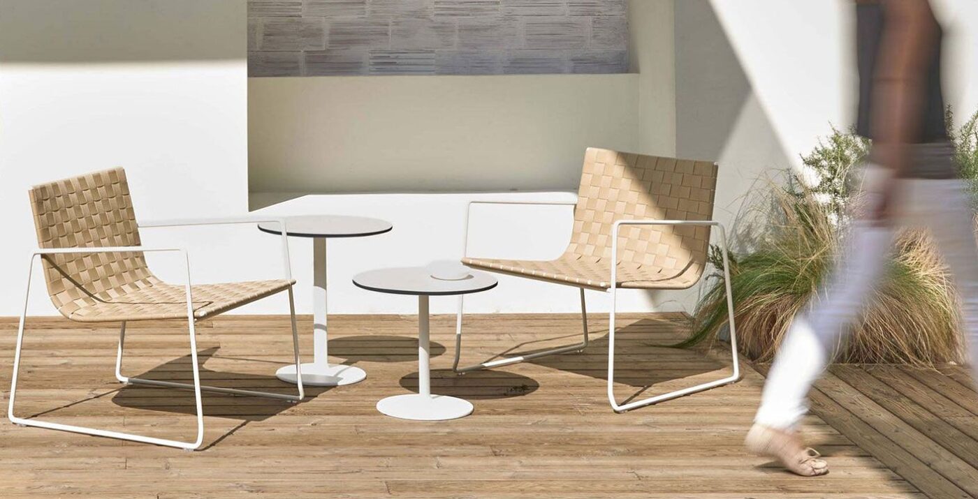 DUAL OCCASIONAL TABLE by Andreu World