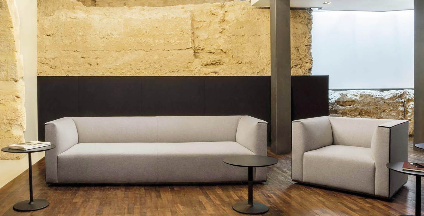 GRAND RAGLAN by Andreu World