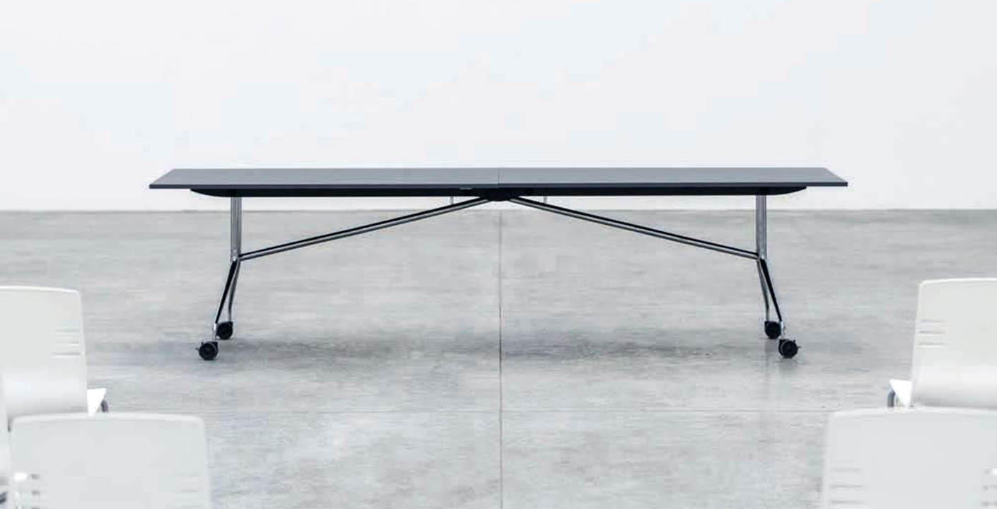 PIEGO, CHIUDO, SEGUO TABLES by LAS