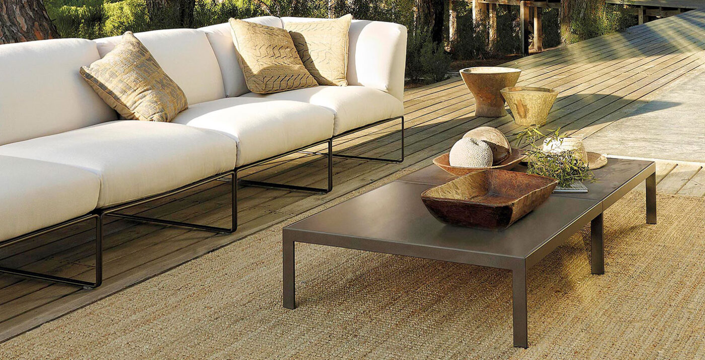 SAND TABLE by Andreu World