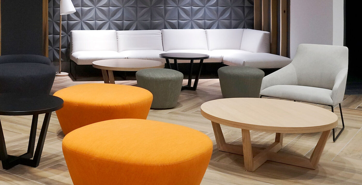 UVES OCCASIONAL TABLE by Andreu World