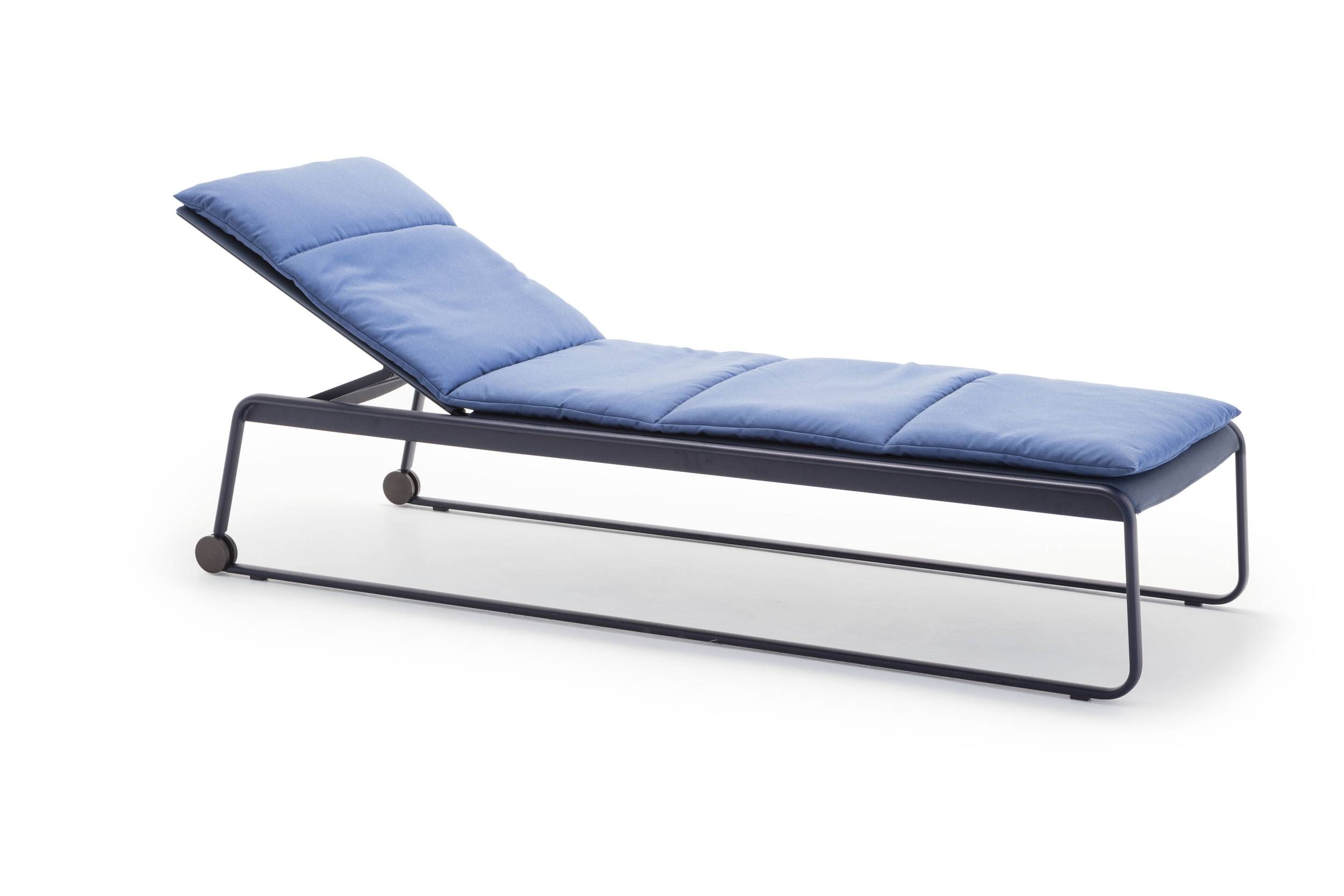 AIRE OUTDOOR by Andreu World 10 AIRE OUTDOOR by Andreu World 10