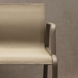 AIRE OUTDOOR by Andreu World 16