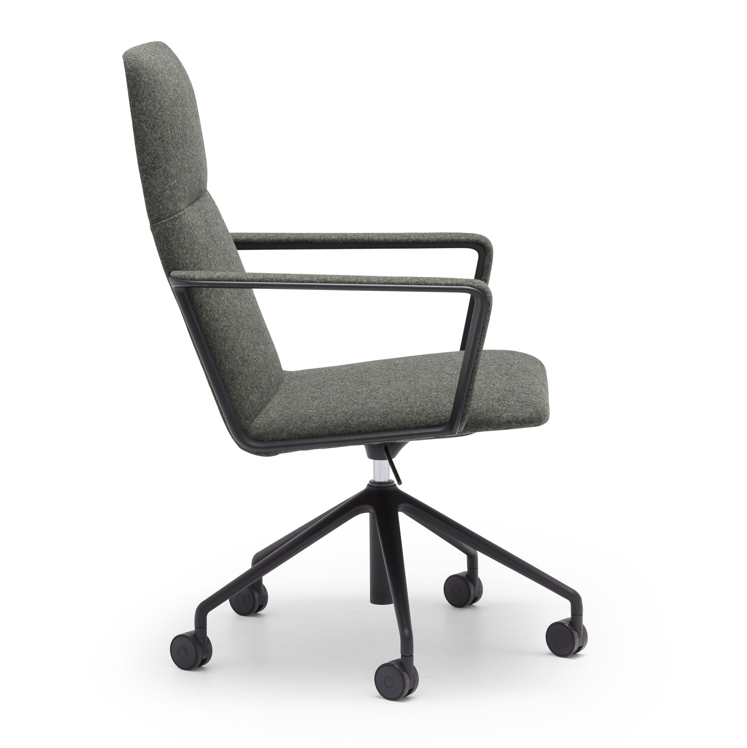 CAPRI EXECUTIVE by Andreu World 007