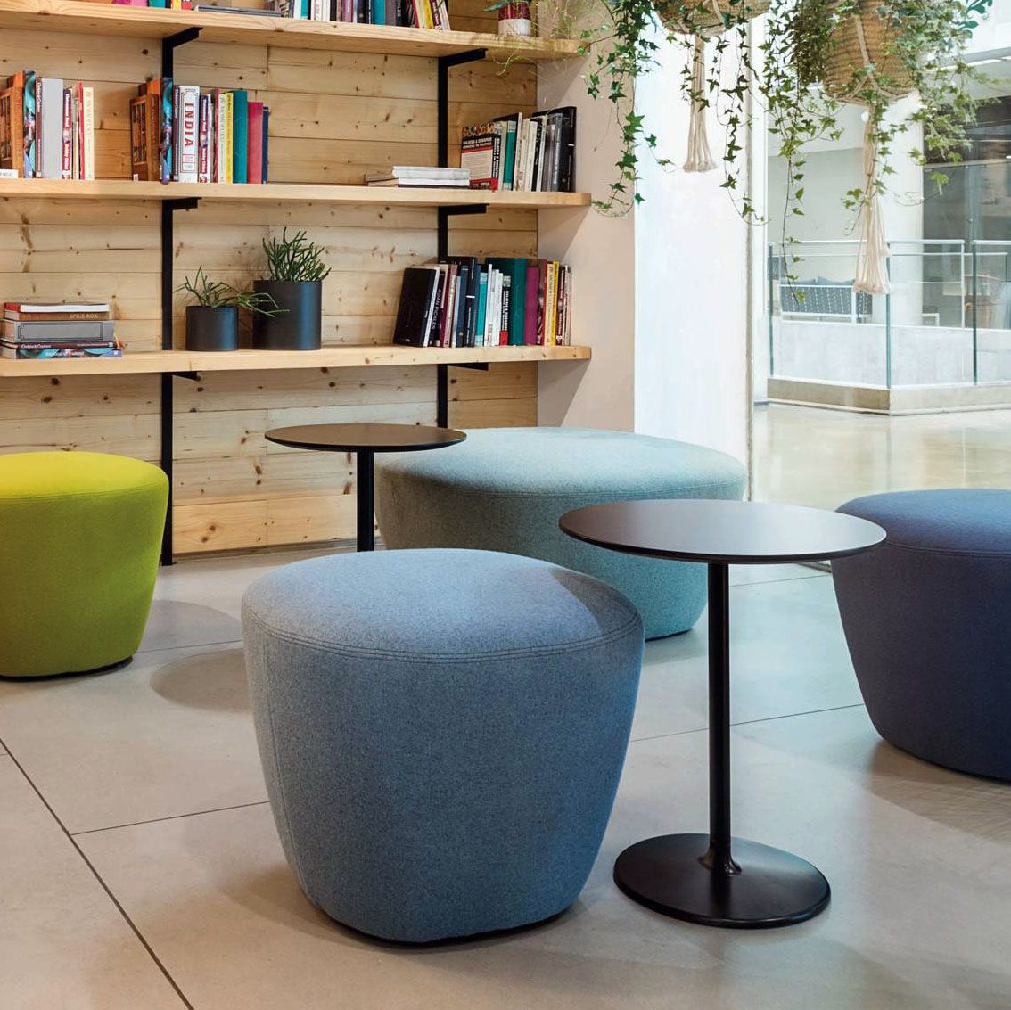 DUAL OCCASIONAL TABLE by Andreu World 29