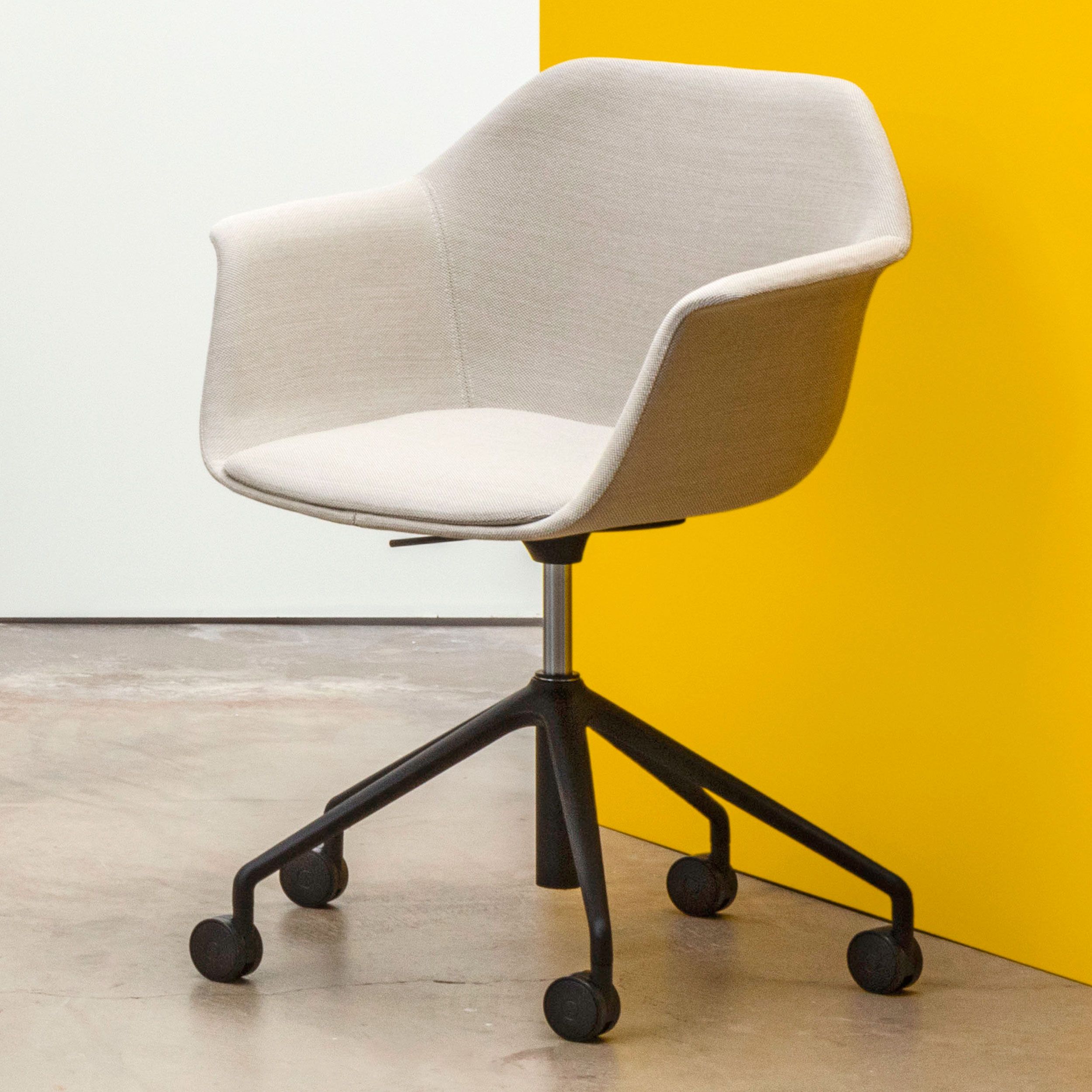 GALA by Andreu World 01