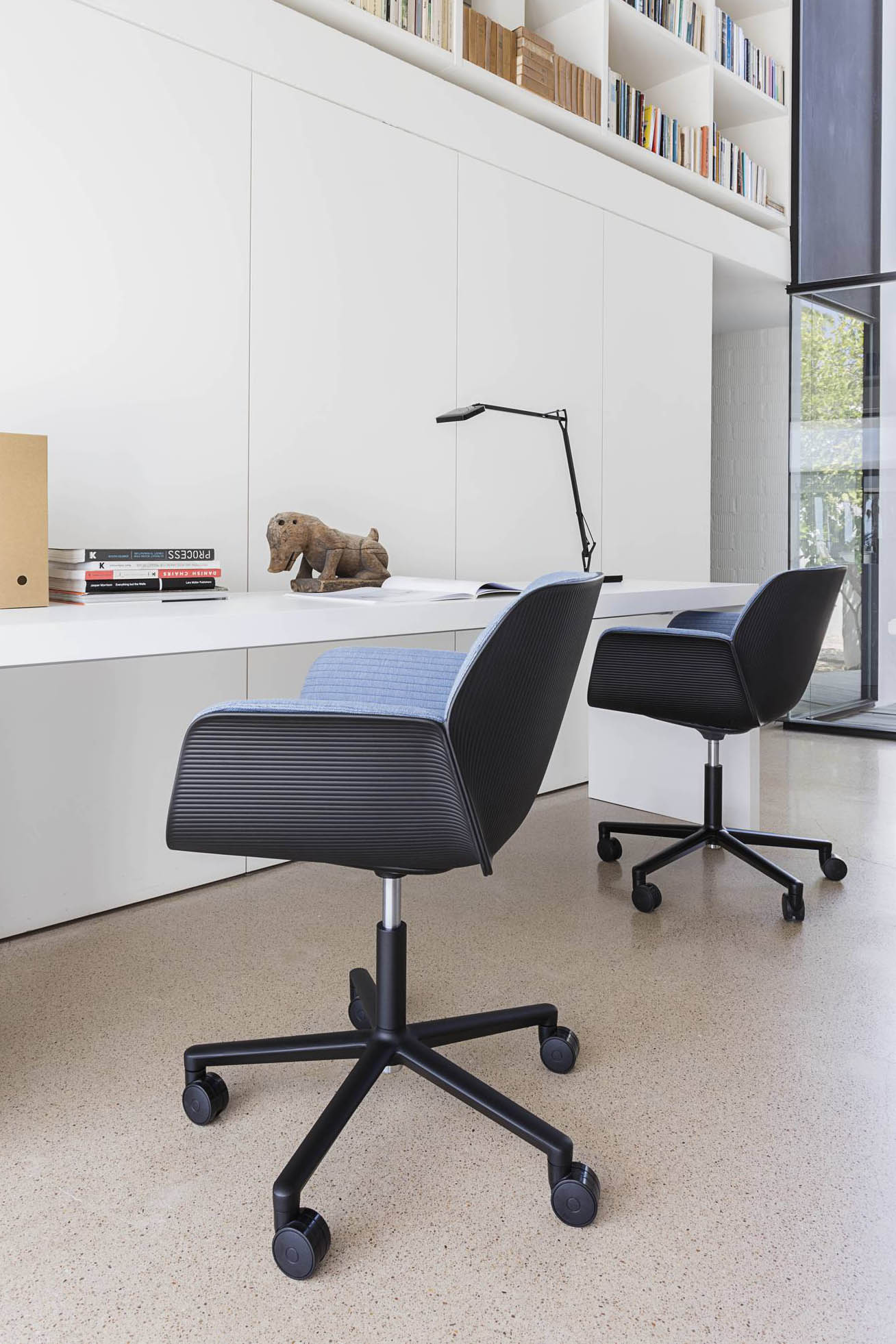 NUEZ by Andreu World 33