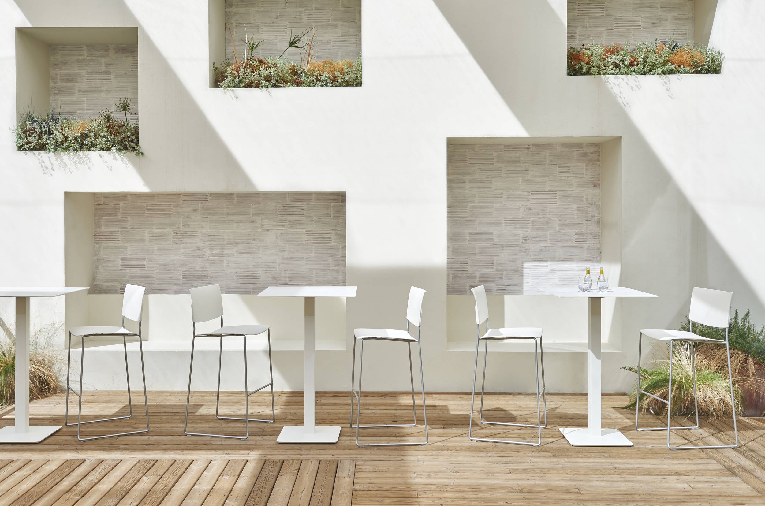 PLAZA by Andreu World 13