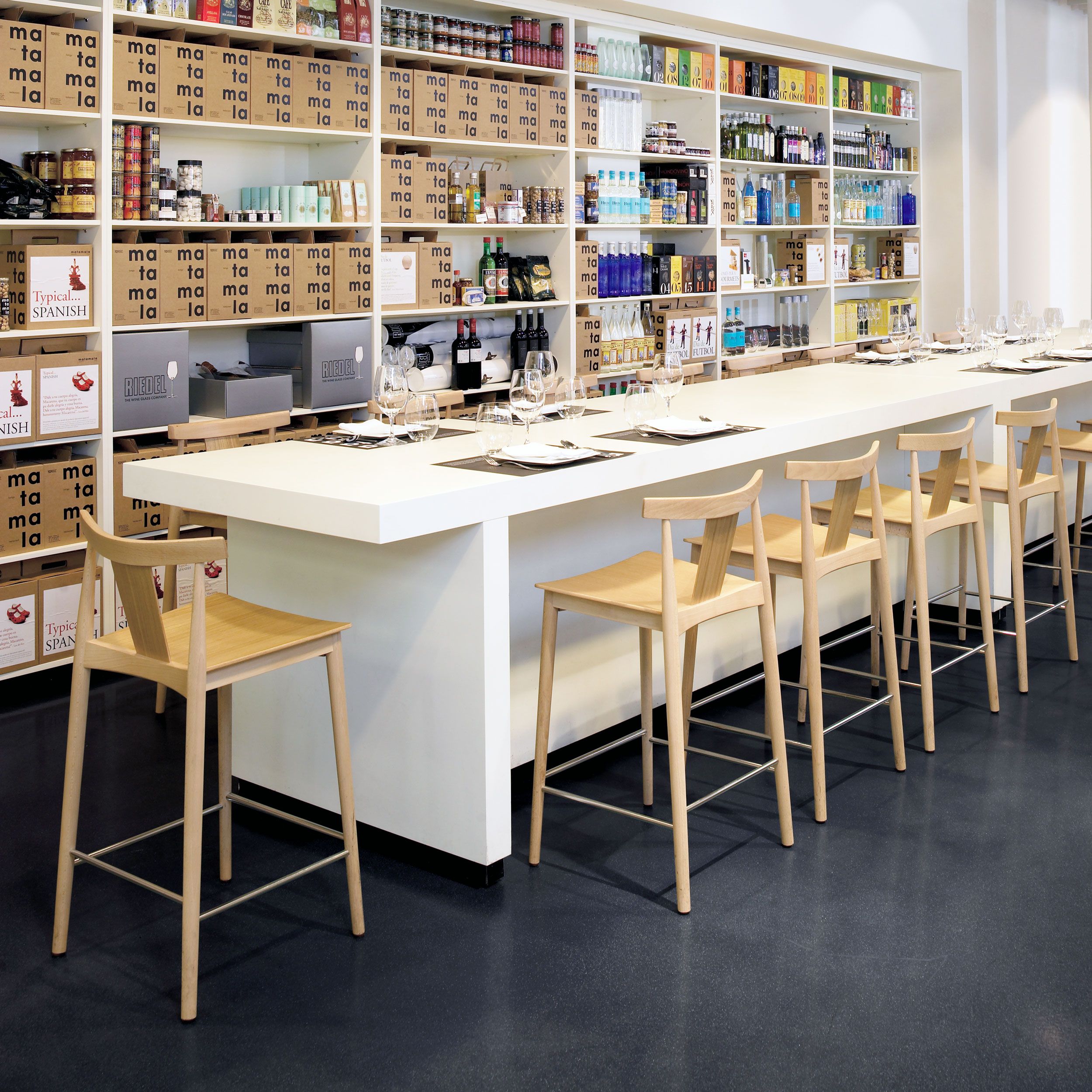 SMILE by Andreu World 26