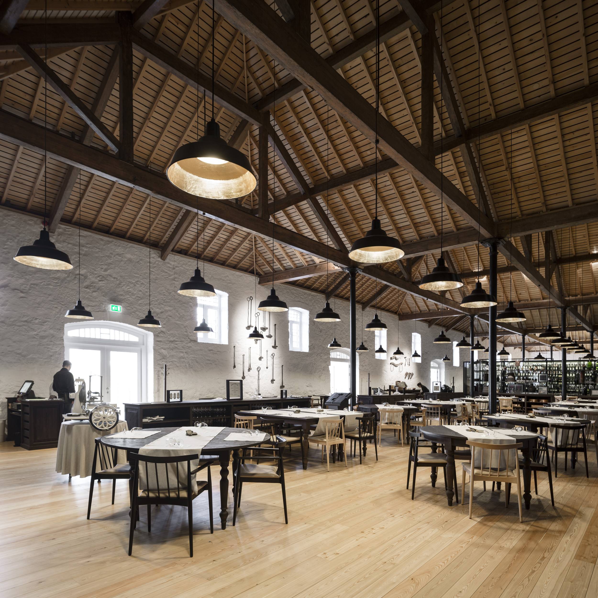 SMILE by Andreu World 36