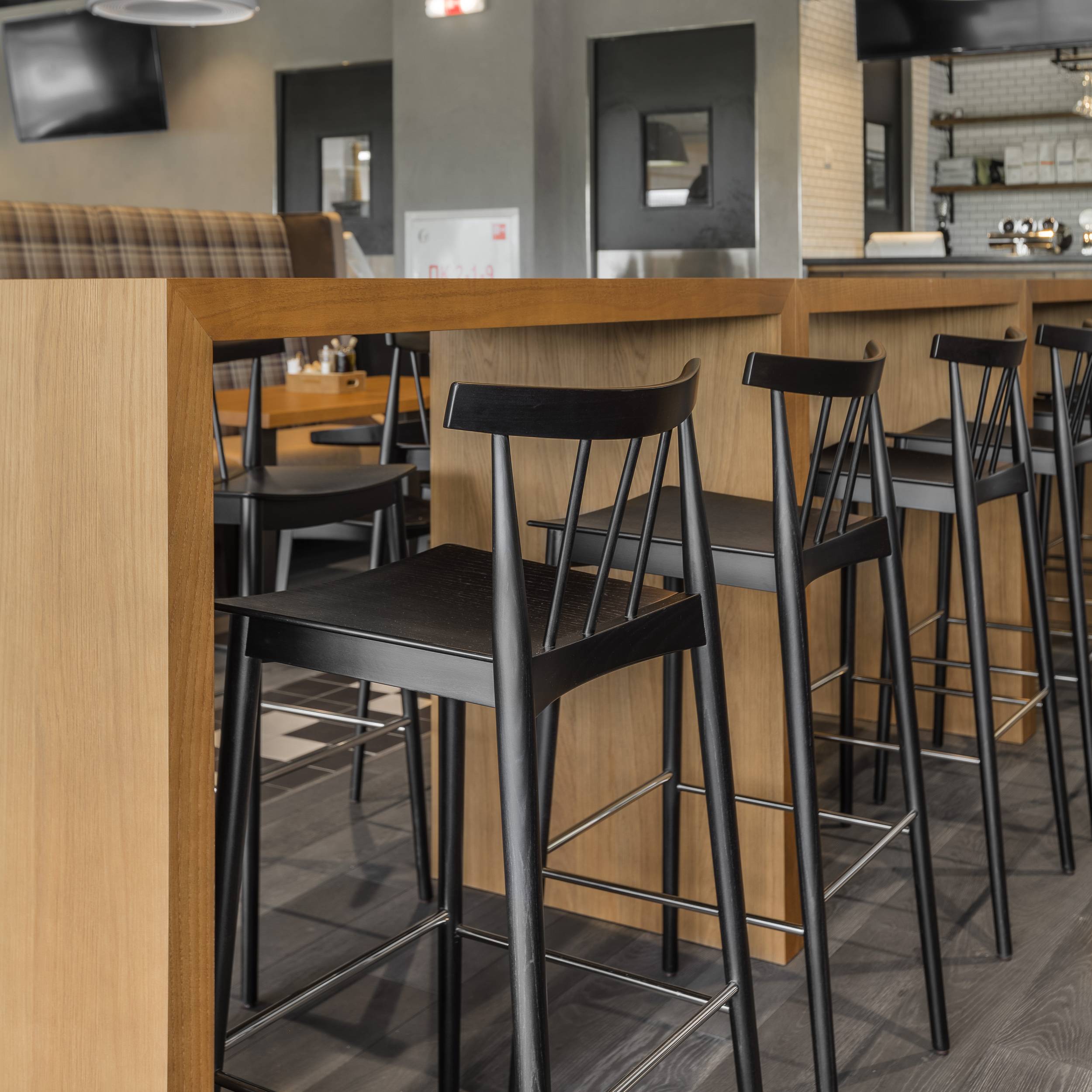 SMILE by Andreu World 37