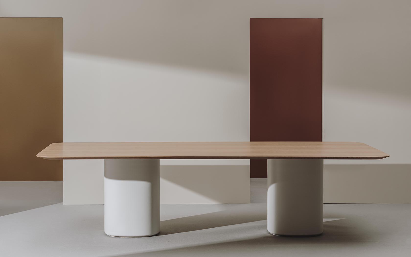 SOLID TABLE by Andreu World 002