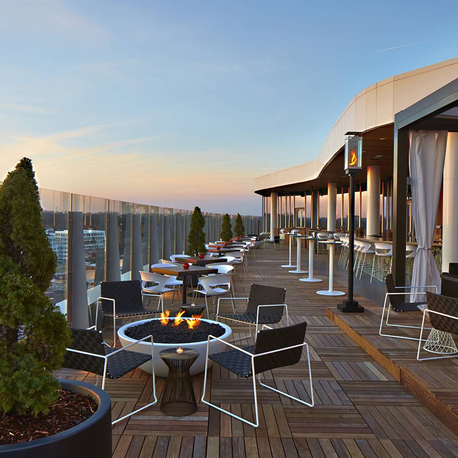 TRENZA by Andreu World 25