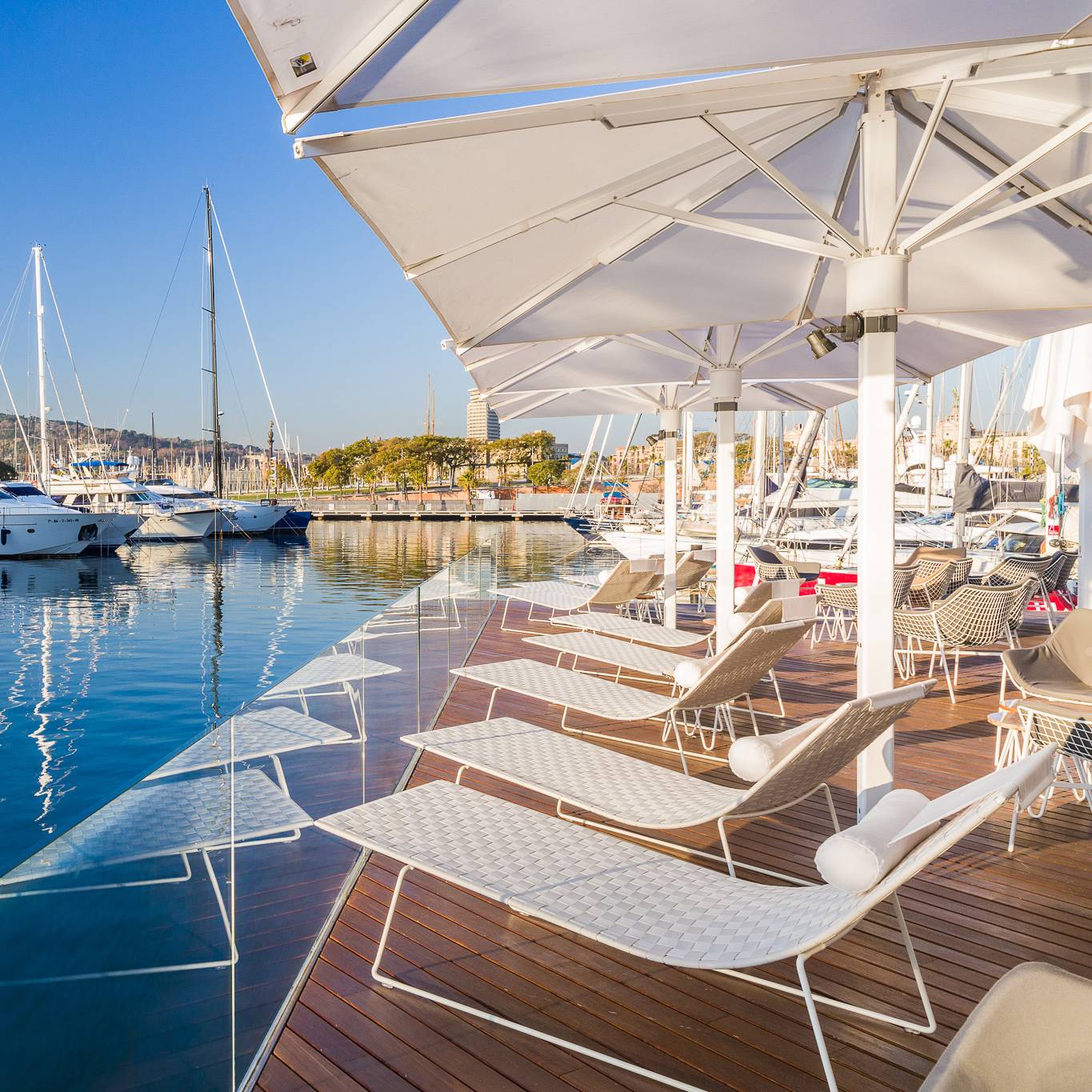 TRENZA by Andreu World 34