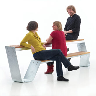 HOOPER bench by Extremis 004