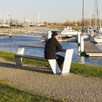 HOOPER bench by Extremis 007