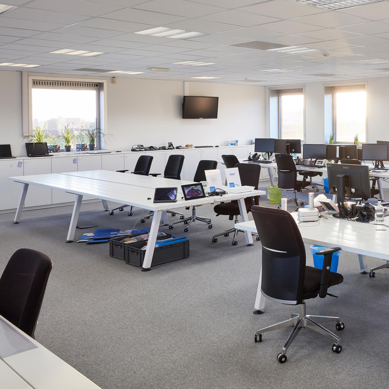 MARINA DOUBLE DESK by Extremis 005