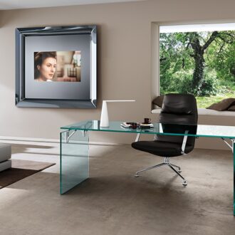 Bright home office by Fiam 005
