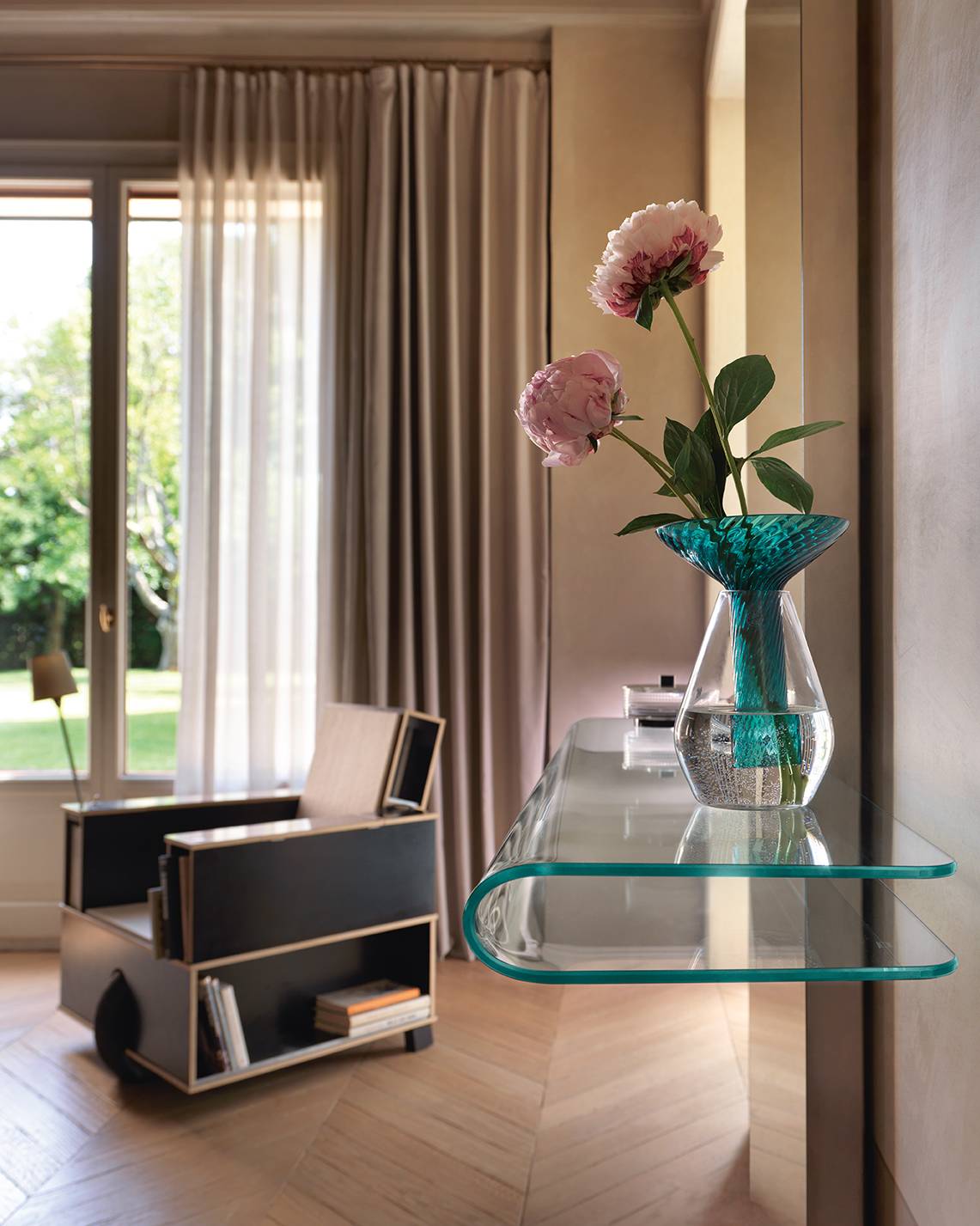 Let me see by Fiam 001