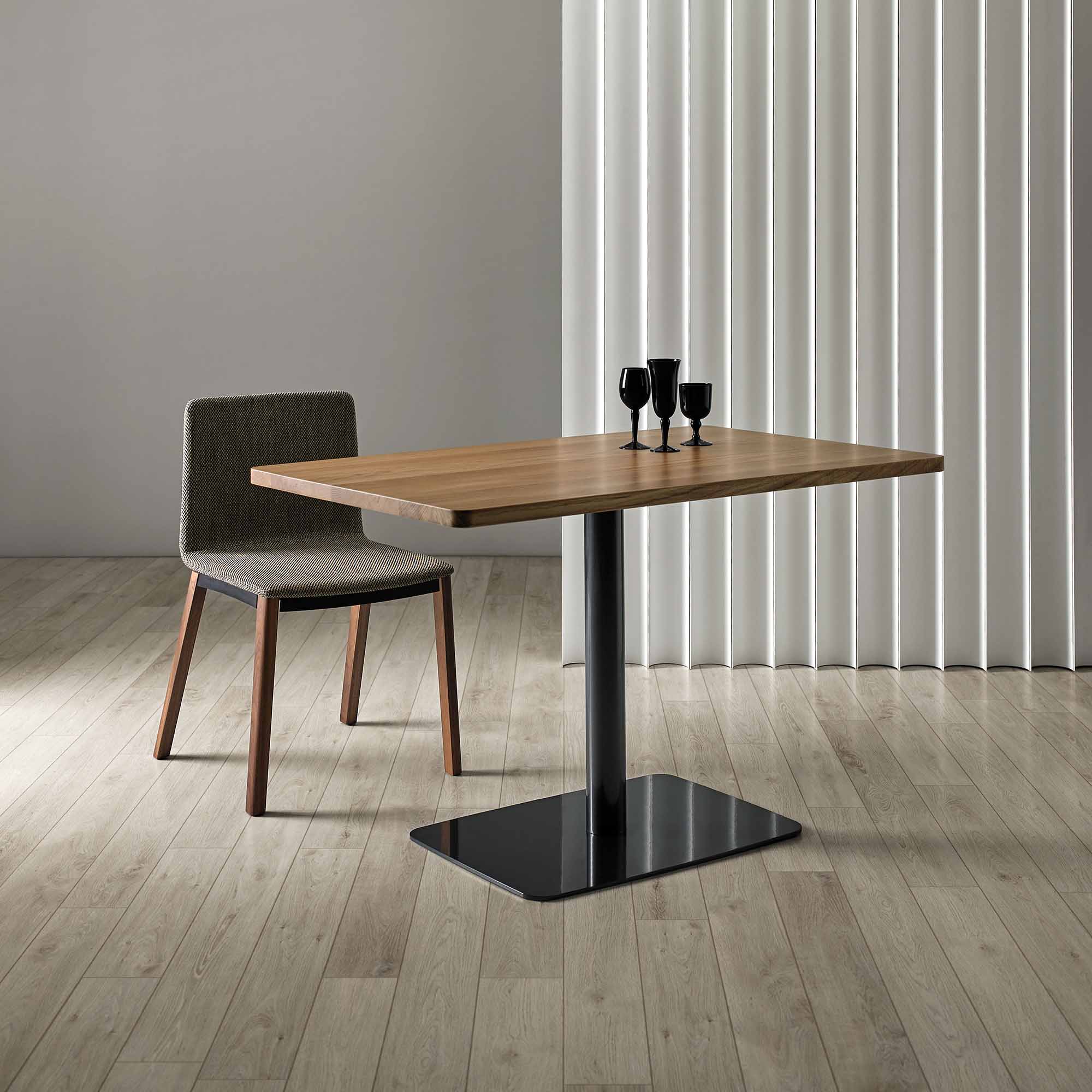 HPW Tables by PUNT MOBLES 019