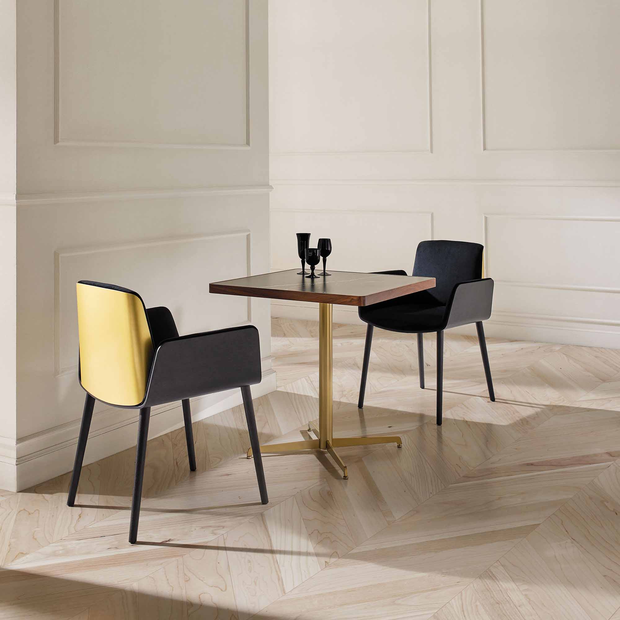 HPW Tables by PUNT MOBLES 020