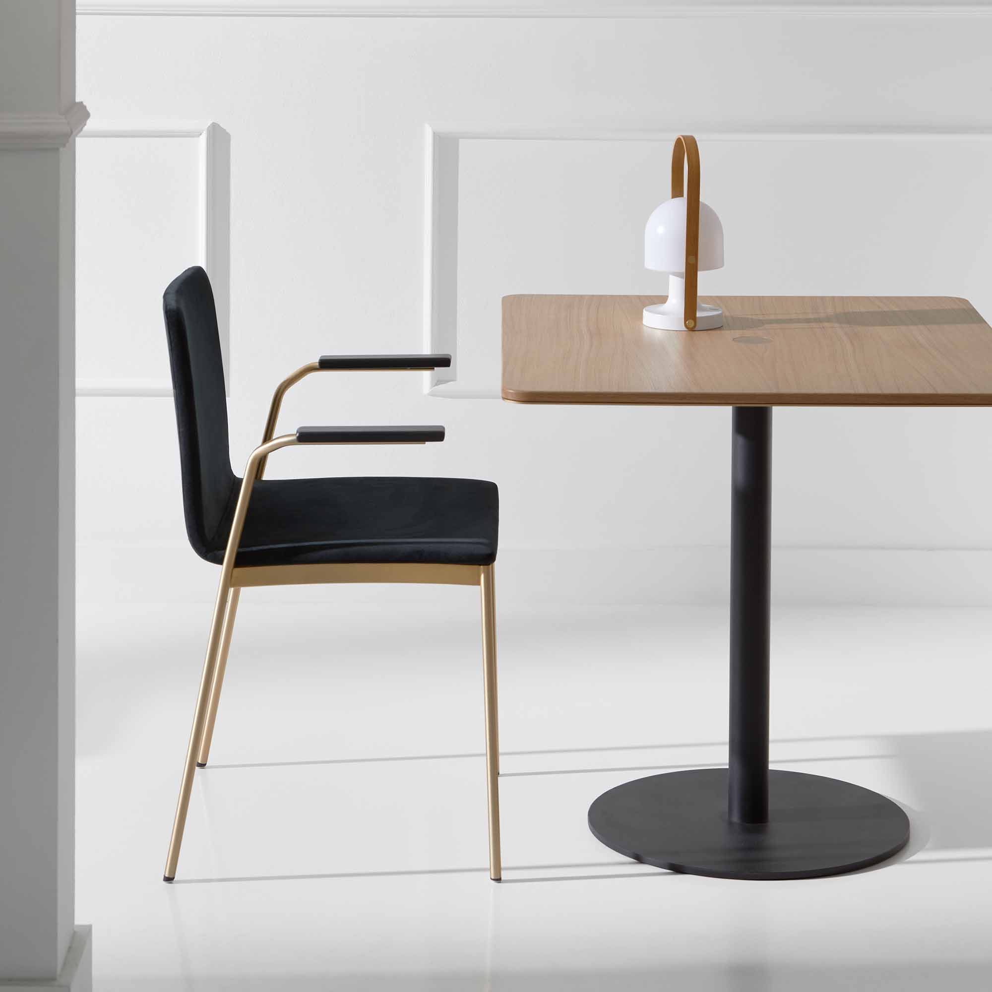 HPW Tables by PUNT MOBLES 036