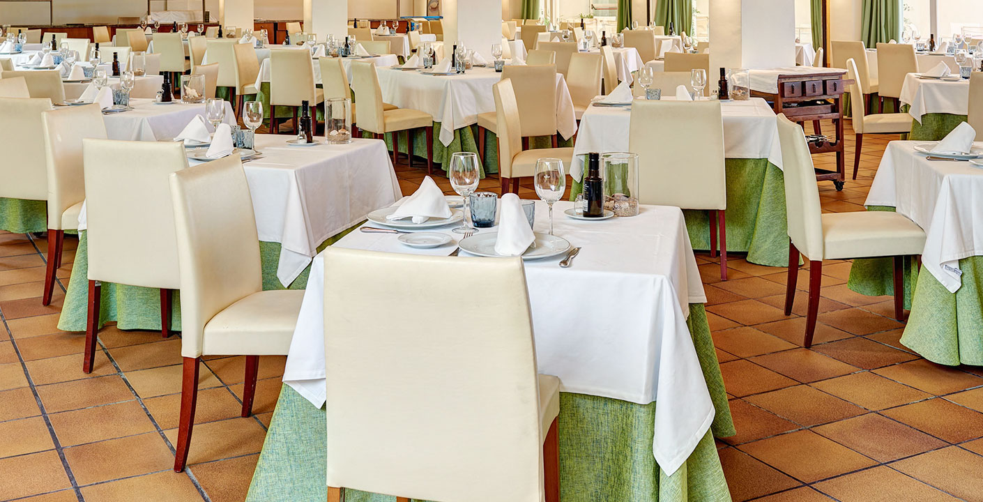 NOOSA by Andreu World