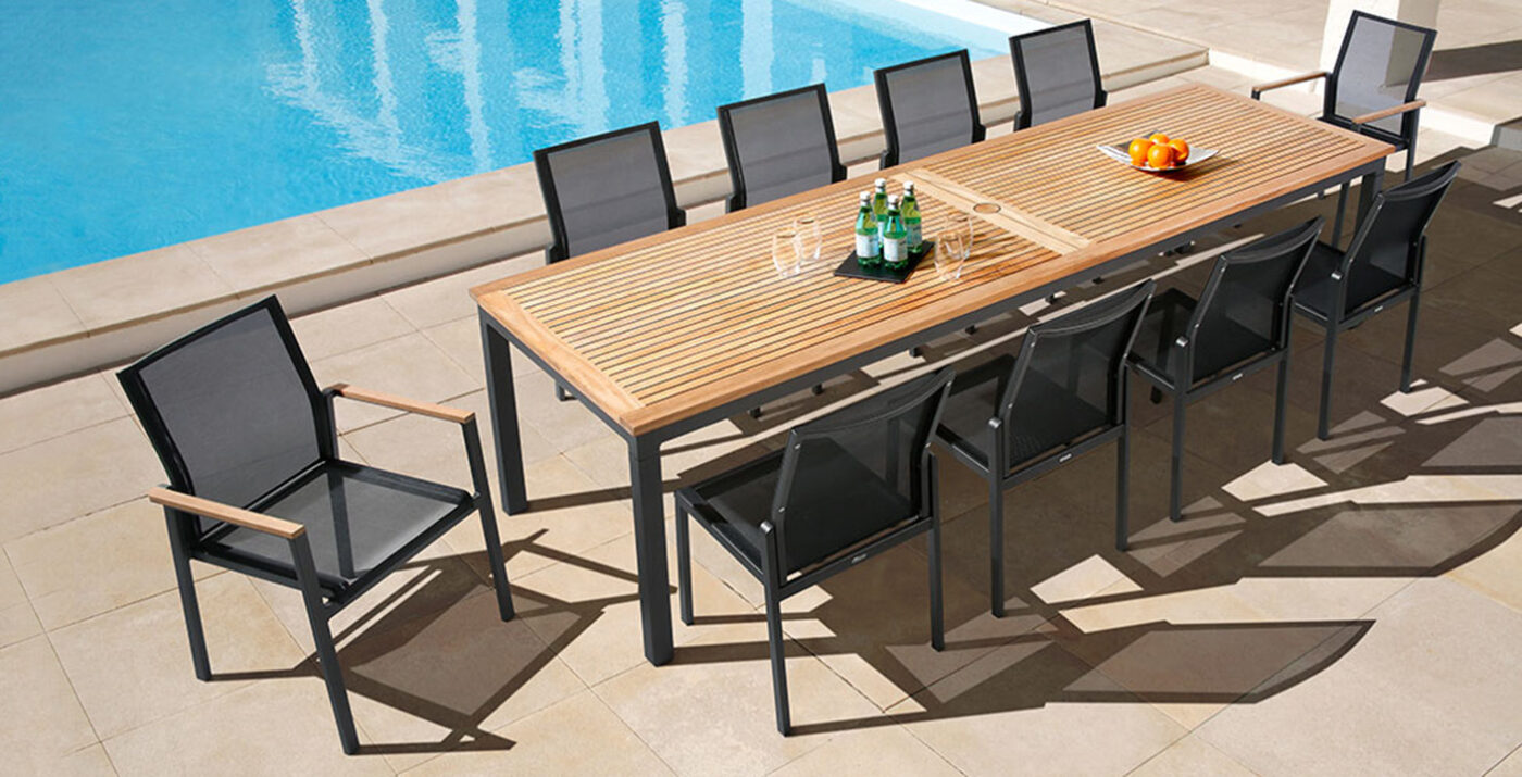 AURA DINING by Barlow Tyrie