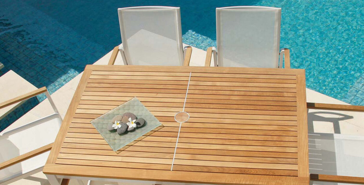 AURA DINING by Barlow Tyrie