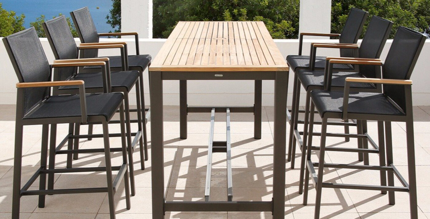 AURA HIGH DINING by Barlow Tyrie