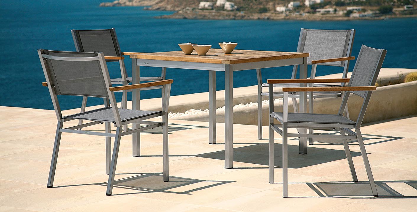 EQUINOX DINING by Barlow Tyrie