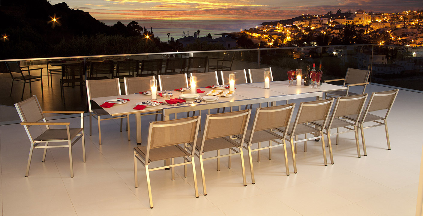 EQUINOX DINING by Barlow Tyrie