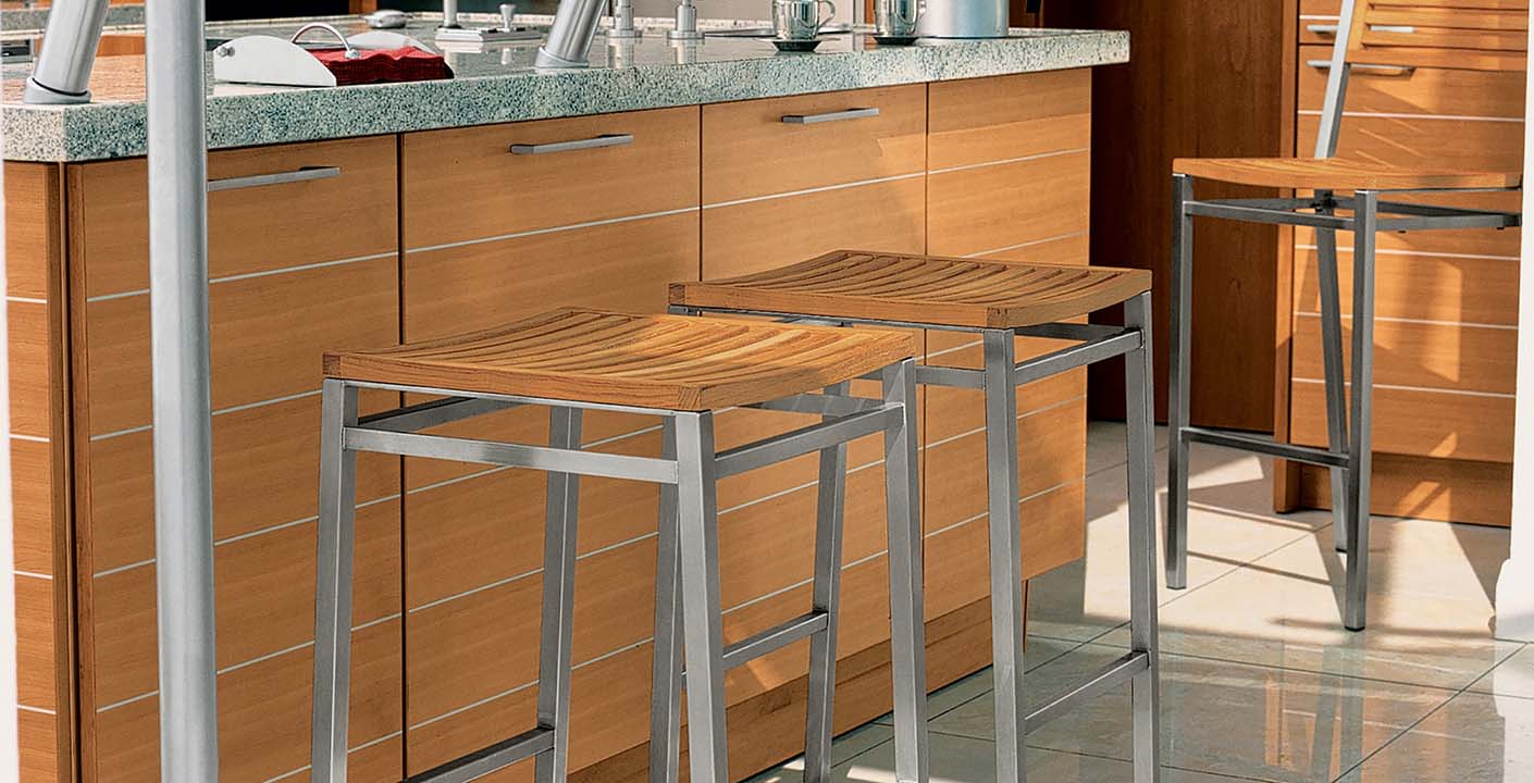 EQUINOX HIGH DINING by Barlow Tyrie