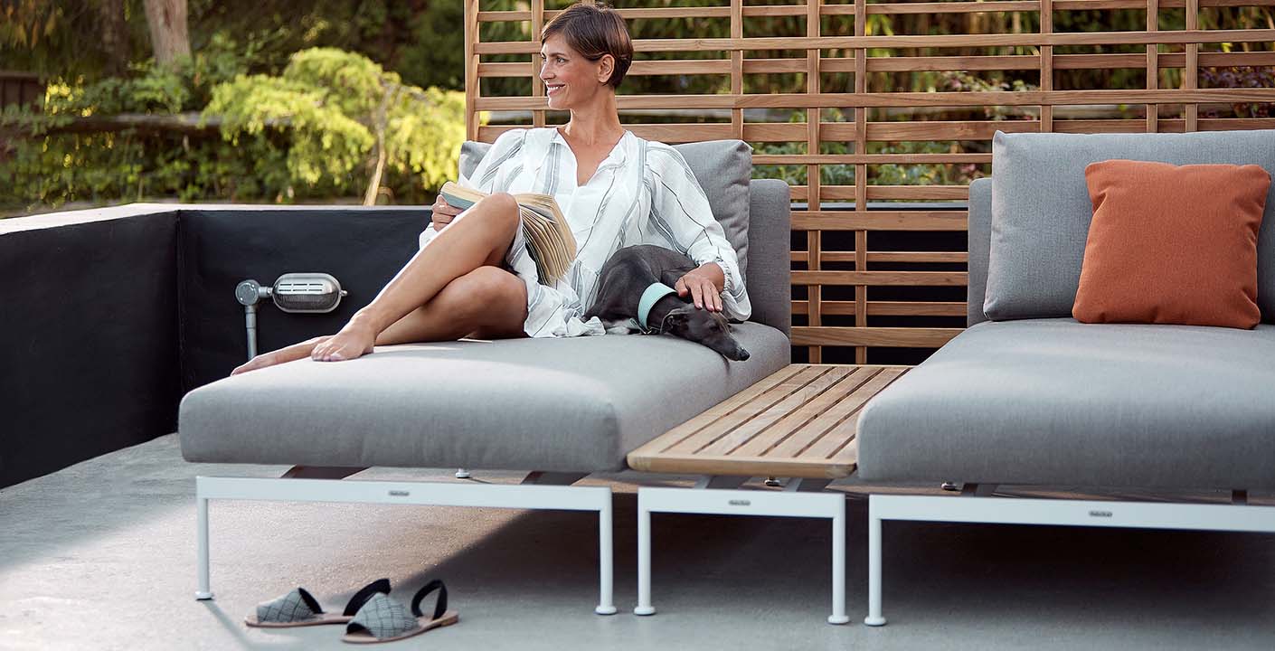 LAYOUT DEEP SEATING by Barlow Tyrie