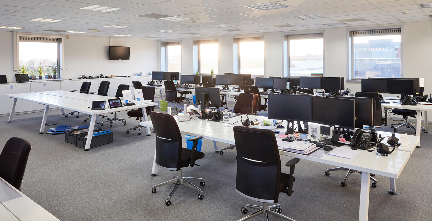 MARINA DOUBLE DESK by Extremis