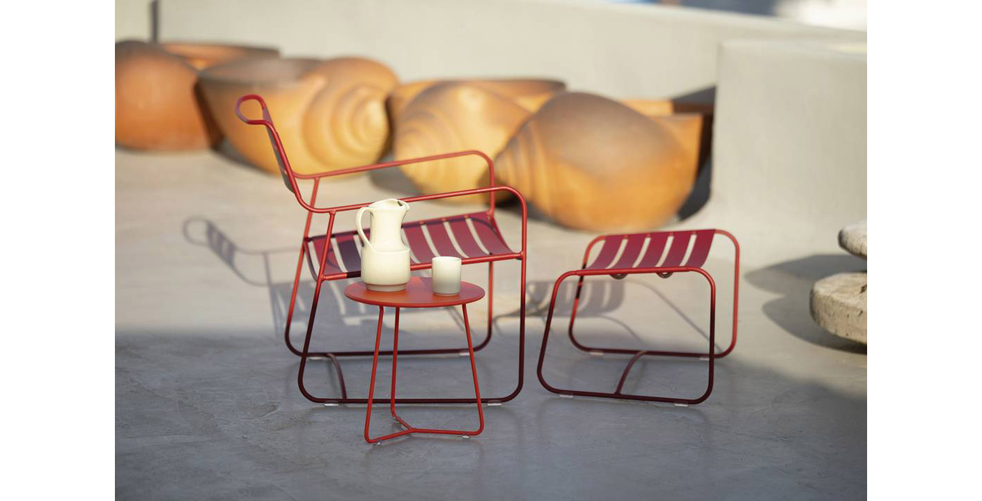 SURPRISING by Fermob