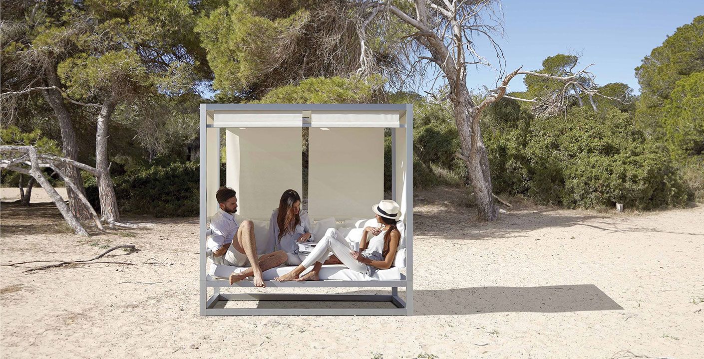 TRES AL FRESCO by Gandia Blasco