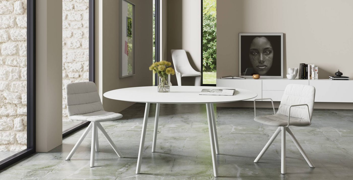 MAARTEN Table by Viccarbe