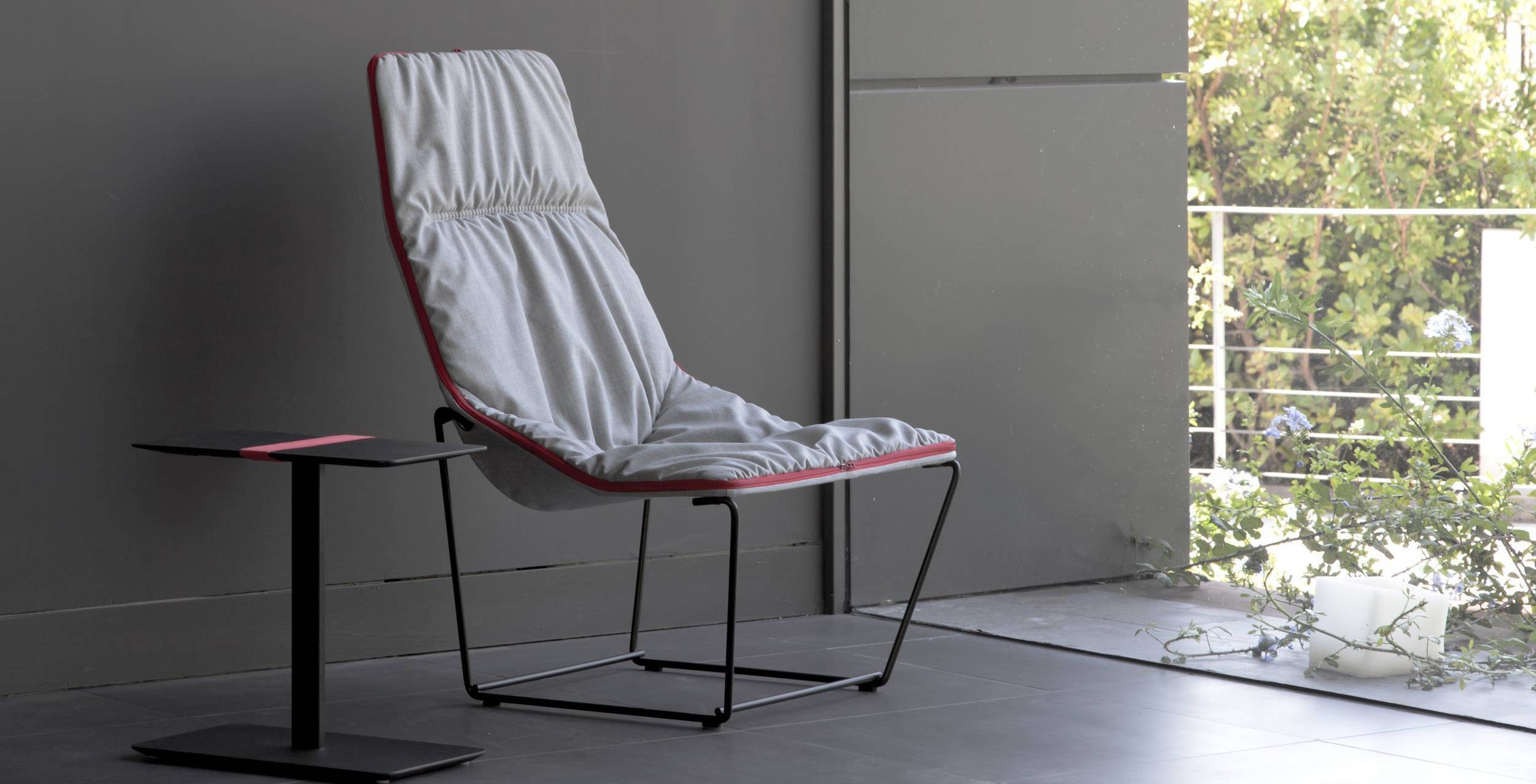 SERRA Table by Viccarbe